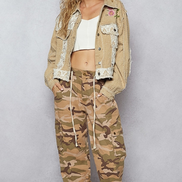 070 The Harmony Jacket with Floral Embroidery In Sand - Picture 6 of 9